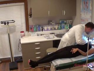 Еліта латинка підліток отримує mandatory школа physical від medico tampa на girlsgonegynocom клініка - alexa chang - tampa університет physical - частина два з 11 - медична фетиш medfet дівчинки пройшло гіно