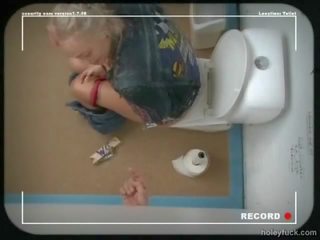 Изненада през дупка подготви любов