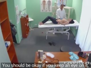 Доктор чубчик природний грудаста недосвідчена фам fatale